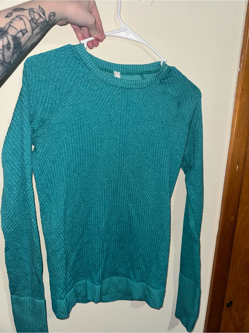 Lululemon Swiftly Tech Long Sleeve Crewneck